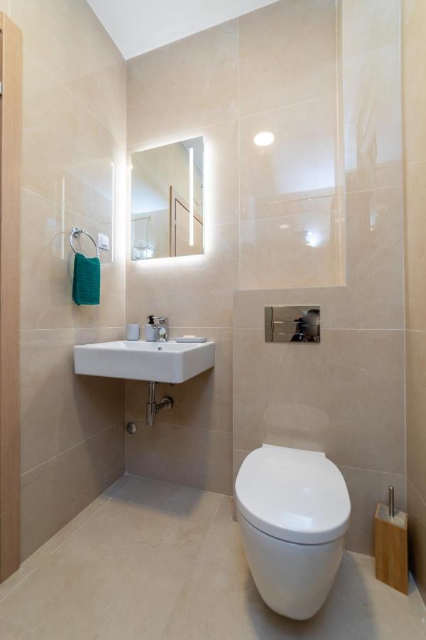 Ana'S Apartment Budva Mne Екстериор снимка
